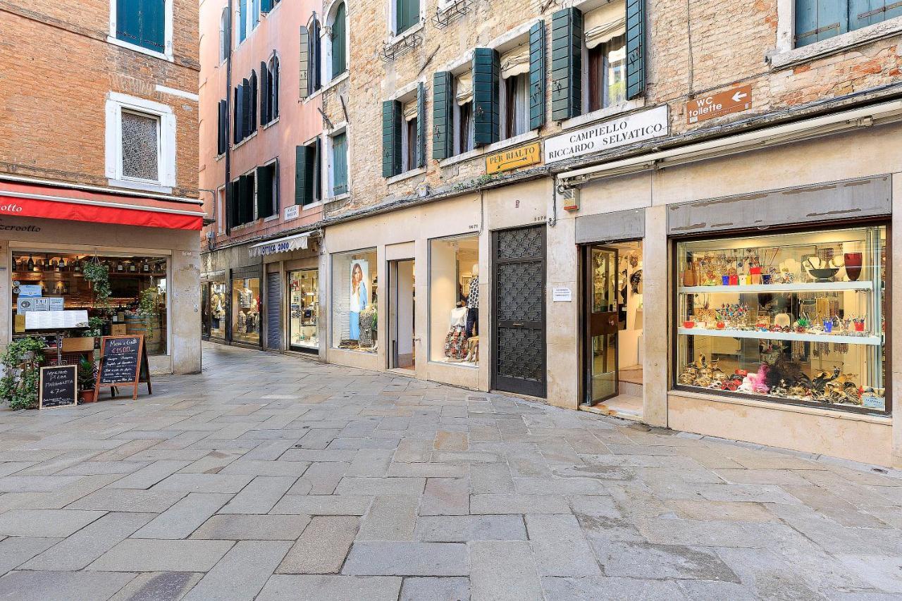 Canal-Fresco-Rialto Venice Luaran gambar